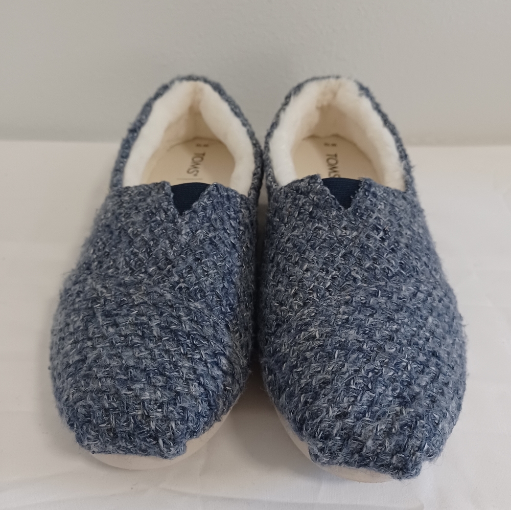 Toms slipper shoes blue size10W women's felt uppers faux fur lining